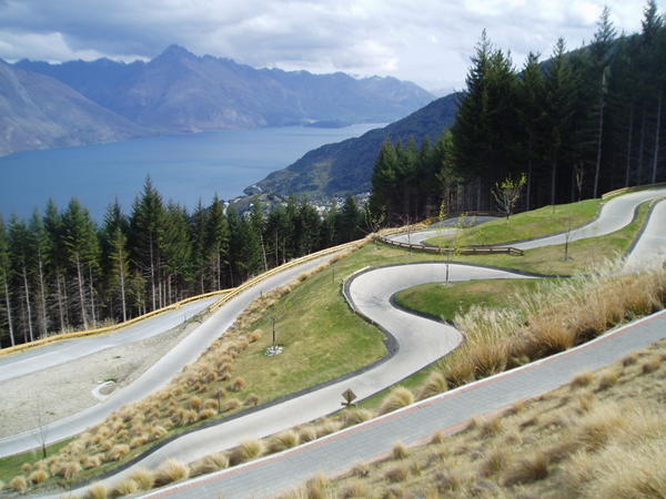 The luge overlooking the lake at queenstown