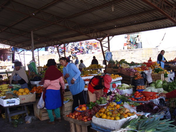 Marche a legumes, Saquisili/ Veg market, Saquisili