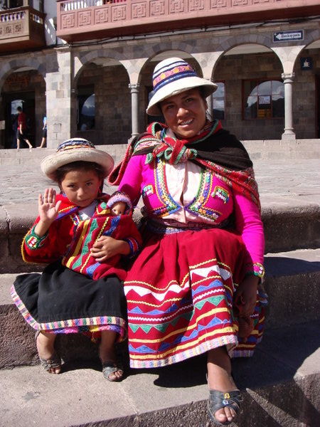 Fille et sa maman/ girl and her mum, Cuzco
