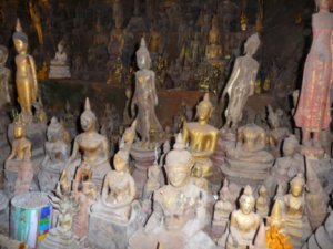 Pak Ou Caves - Luang Prabang