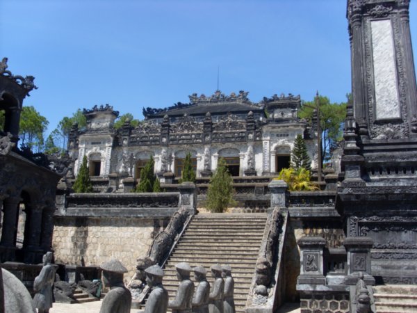 newer style tomb