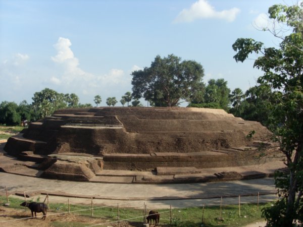 Suzetta Stupa