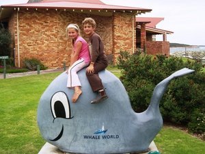 Alex & Kate at Whaleworld