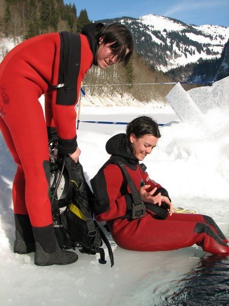 Ice Diving Lac Montriond