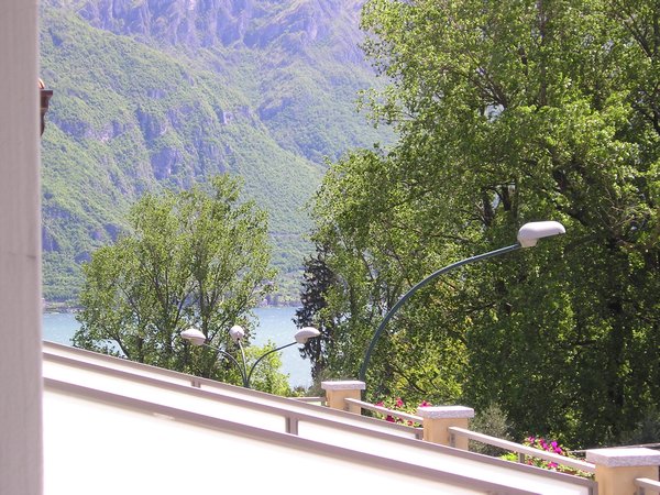Lago di Como from the balcony 