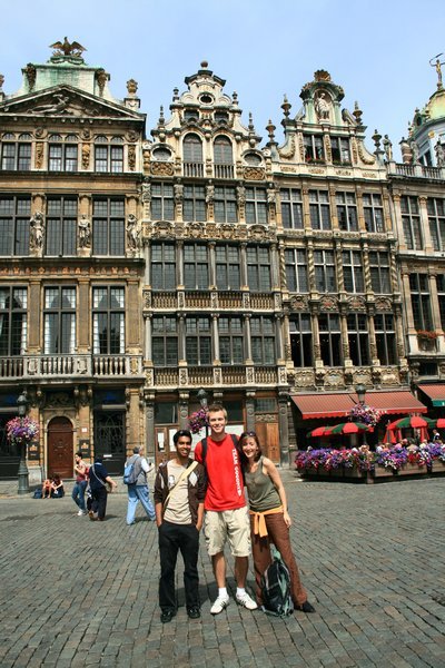 Rom, Paula and I in Grand Place
