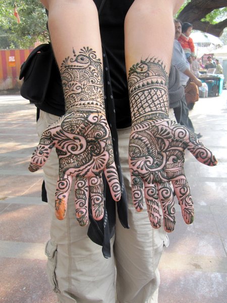 Full henna