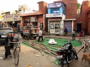 The streets of Agra