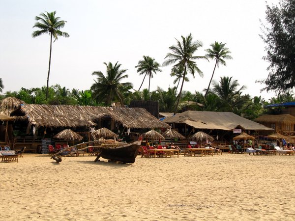 Beach huts on Patnem