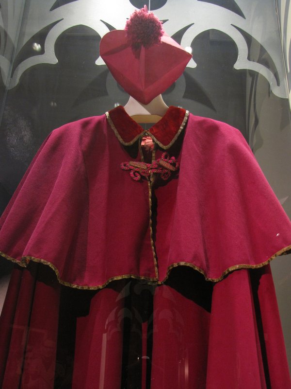 91 Cardinal's cassock