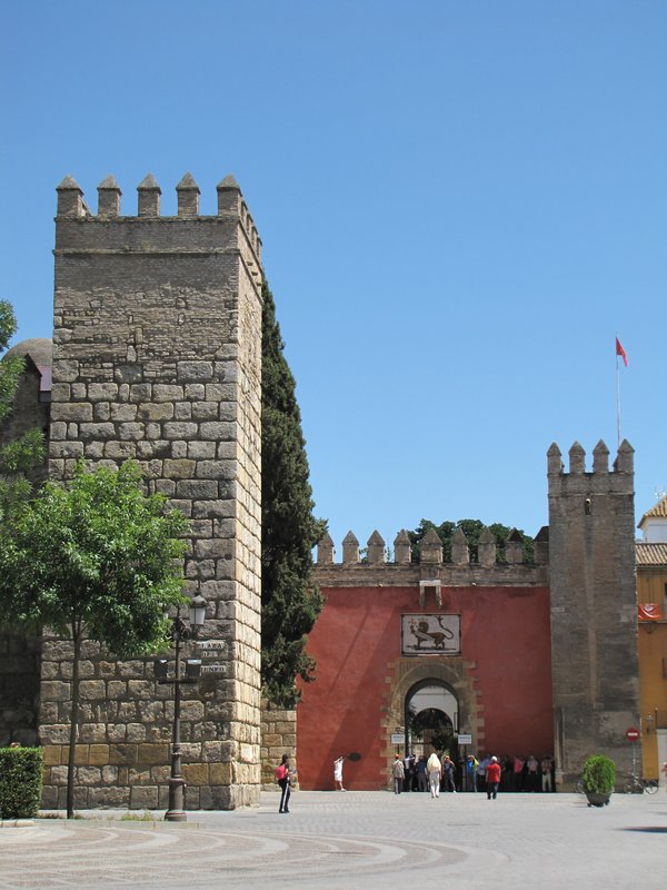 55 Entrance to Alcazar