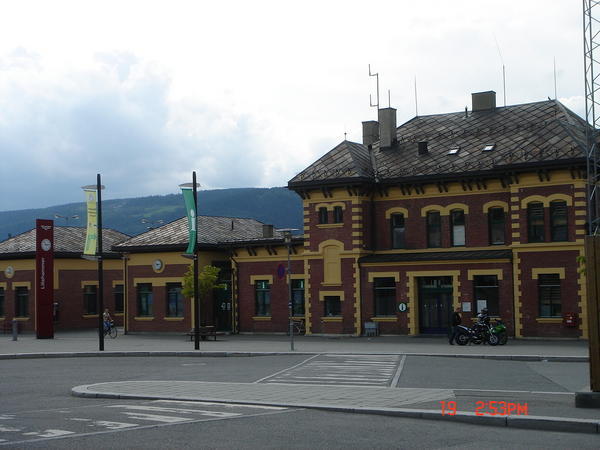 Lillehammer train station