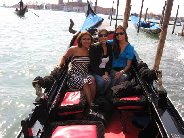 Girls on Gondola