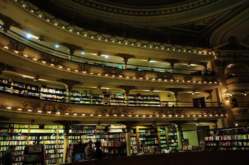 Et Ateneo bookshop