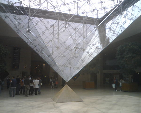 inverted pyramid at the Louvre