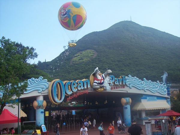 the entrance to ocean park