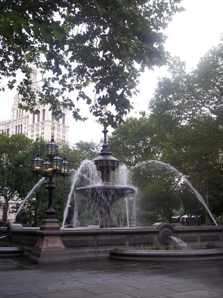 fountain in city hall park