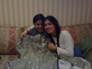 Viki, yo y el pijama que le regale :)
