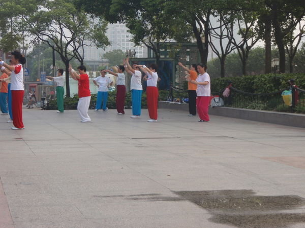 Tai chi on the Bund