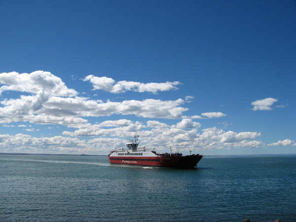 straight of magellan con ferry