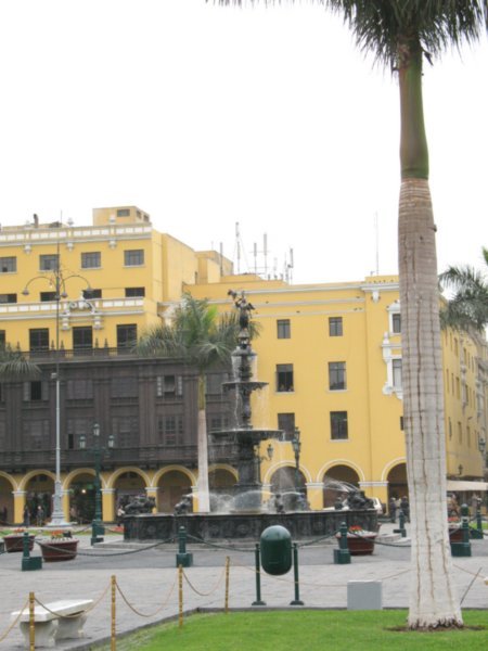 Plaza de Armas - central fountain