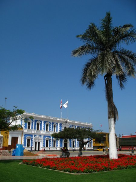 Plaza de Armas, Trujillo