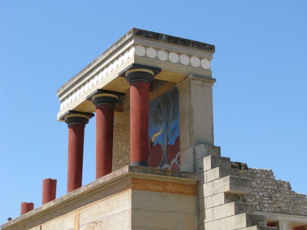  Traditionally coloured pillars 	
