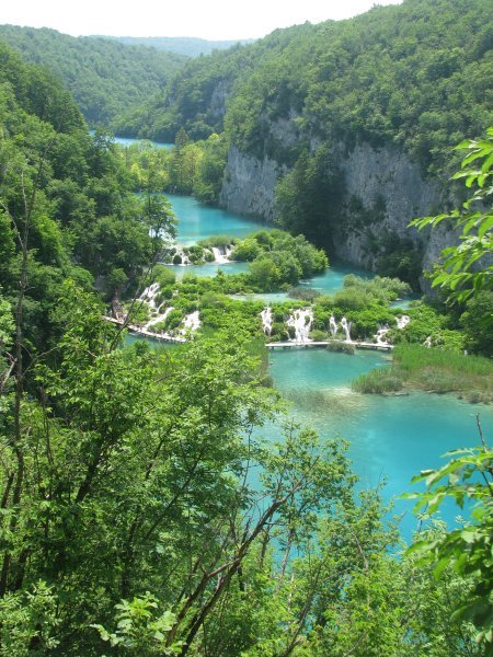 The cascading fall of Plitvice Lakes 