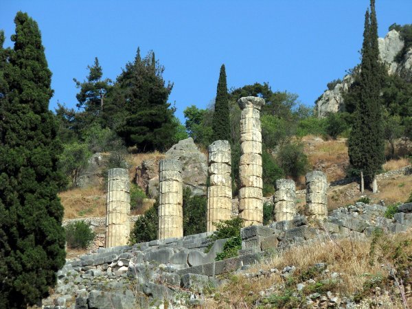 Doric columns of Poros from the Ptron of the temple of Apollo