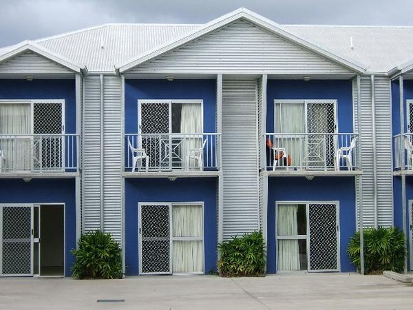 Our home in Cairns - shooting star apartments!