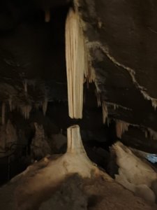 Broken column in Jenolan caves