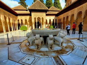 Courtyard of the Lions in Alhambra
