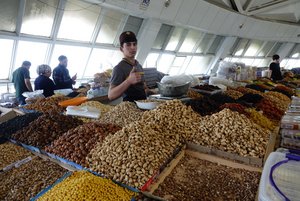Many types of nuts