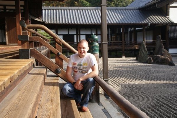 henry at a shrine, kyoto