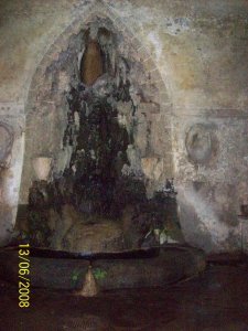 Limestoned fountain