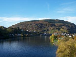 A picture of the Mosel from the train