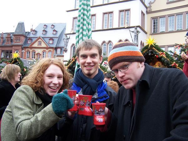 Melissa, Matt and Graham with their mugs of Gluehwein