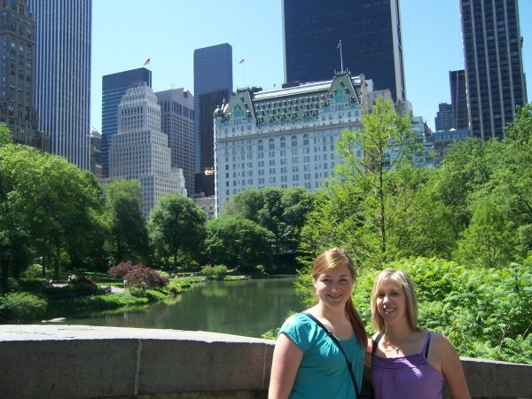 Juli and Evy in Central Park