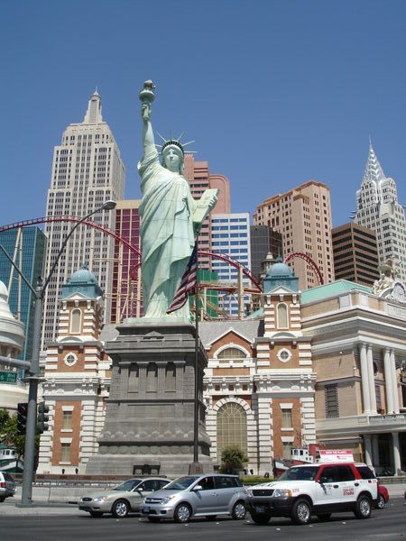 Statue of Liberty in the desert...oh yah Vegas