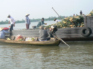 Mekong Delta - Floating market