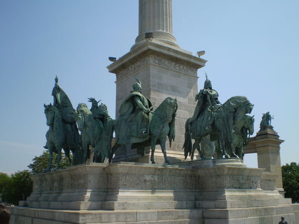heroes square 2