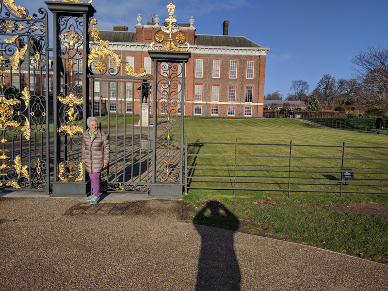 Outside Kensington Palace with the 'shadow man'!