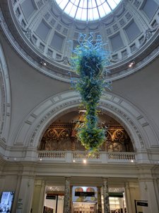 Dale Chilhuly glass at the V & A entrance