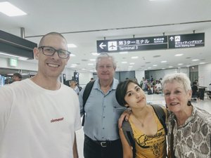 Ross, Kev, Natsumi & Michelle, Narita airport 