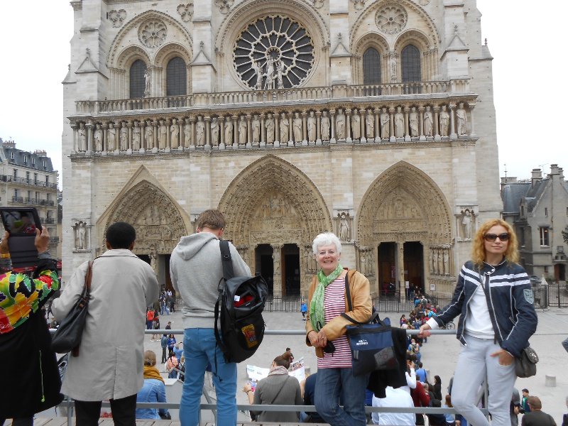 Michelle in front of Notre Dame