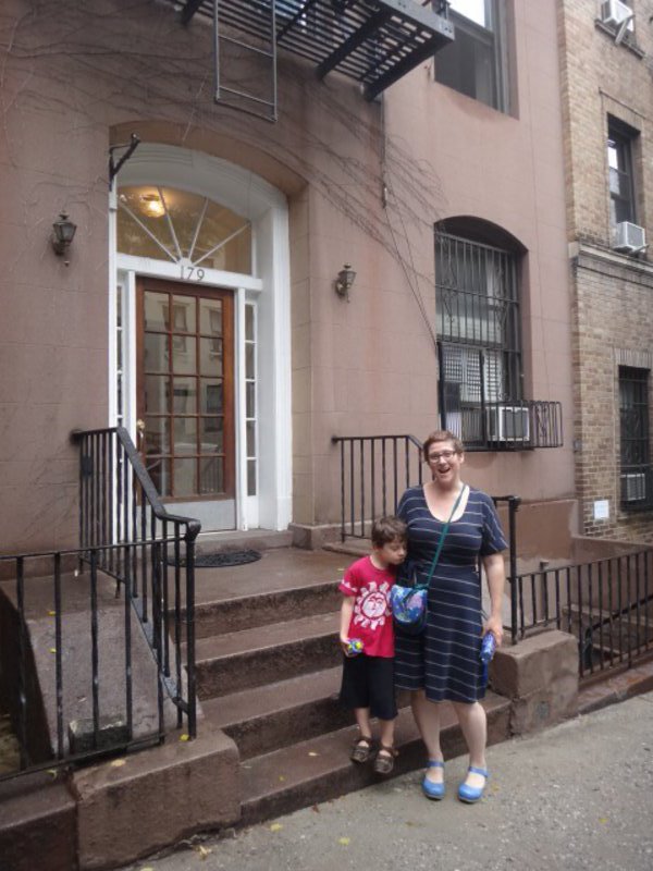Rupert & Kerrii outside the Marx Brothers house