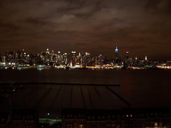 Manhattan skyline from NJ