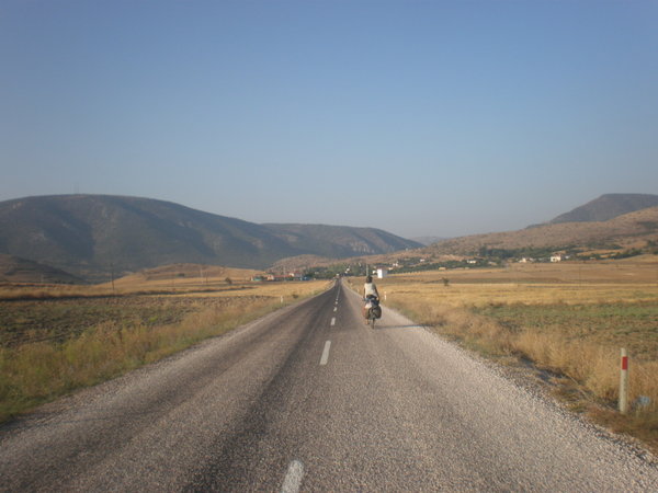 the road to Cekerek