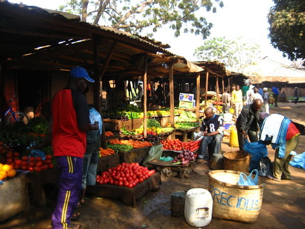 Lots of fresh fruit and vegetables at Lilongwe market