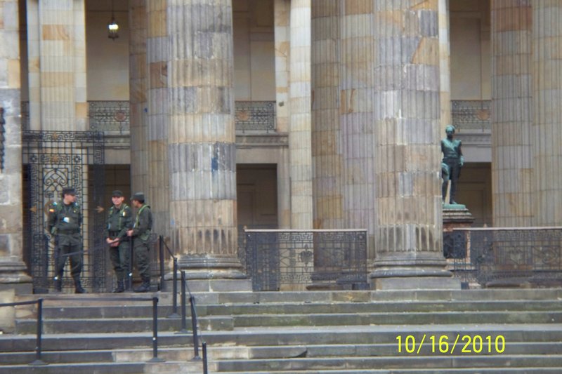 Plaza Bolivar Guards